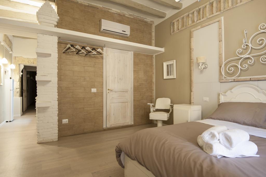 Cento Suites Cagliari Room photo